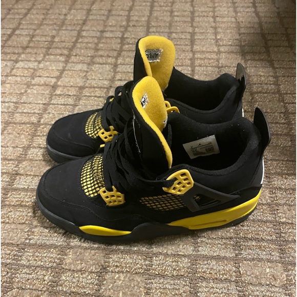 Jordan Thunder 4s - Picture 6 of 6